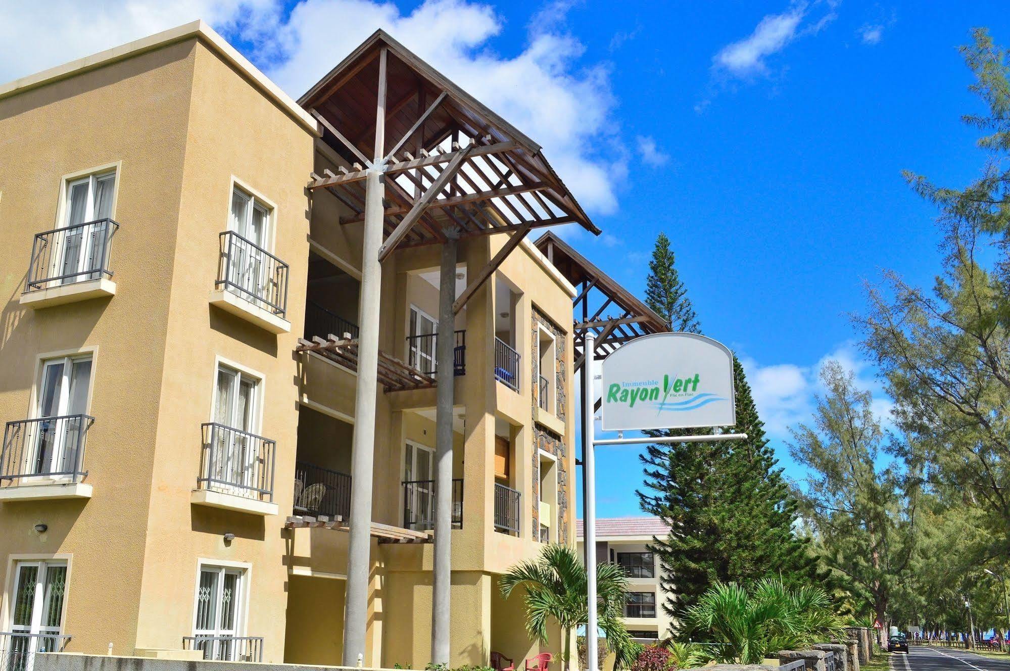 Paradya Beach Apartments Flic en Flac Exterior photo